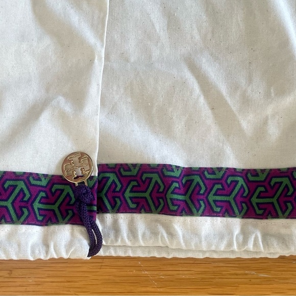 Tory Burch dust bag excellent condition 14x14 inches cream, for storage handbag - Picture 3 of 3